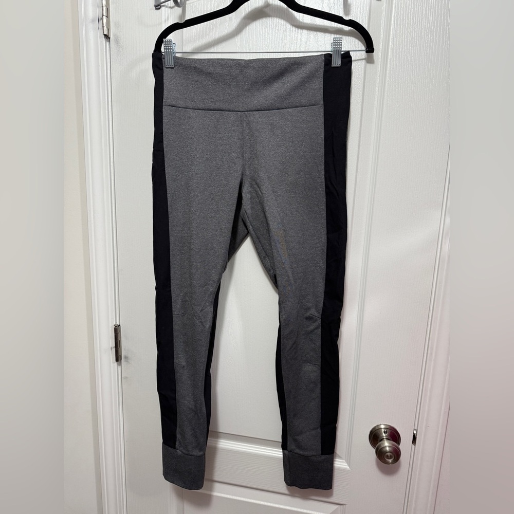 Athleta Essex Hybrid Tights women's M gray black side stripe Athleisure running